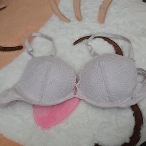 Victoria's Secret Lace Underwire Bra - Light Pink